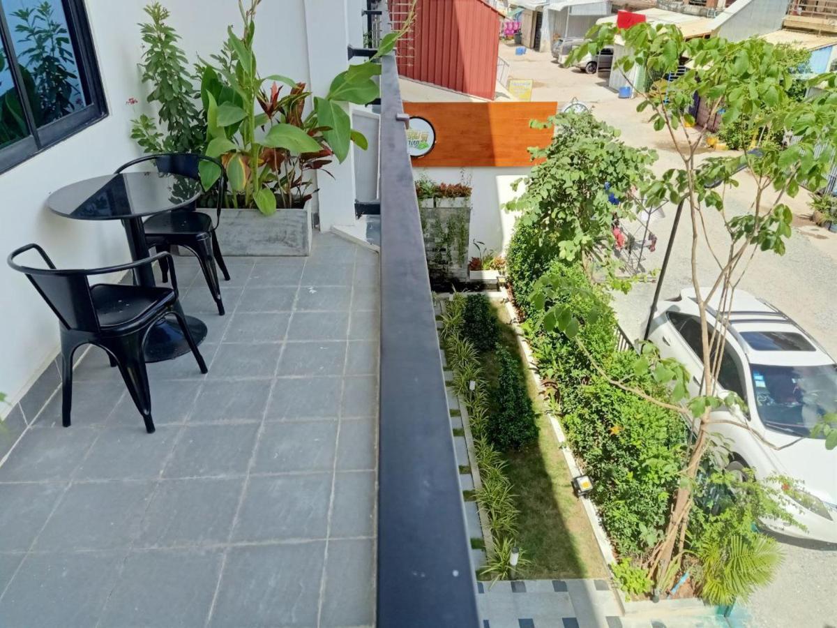 Nimith Hotel & Restaurant Phnom Penh Extérieur photo
