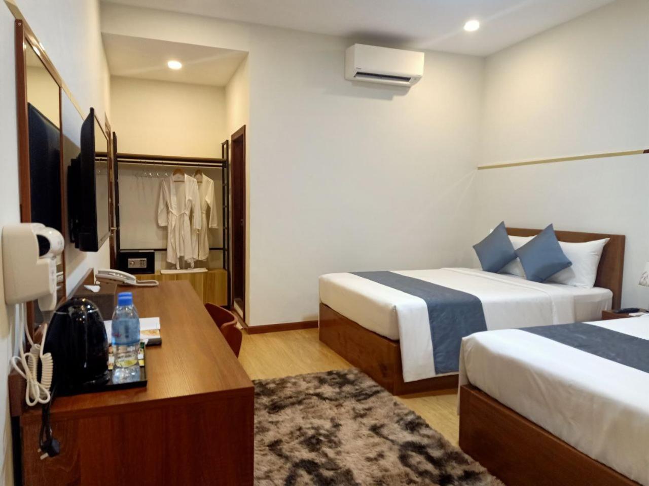 Nimith Hotel & Restaurant Phnom Penh Extérieur photo