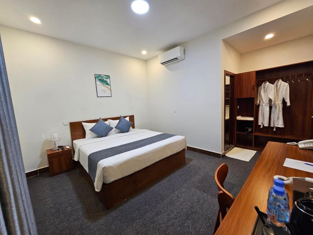Nimith Hotel & Restaurant Phnom Penh Extérieur photo