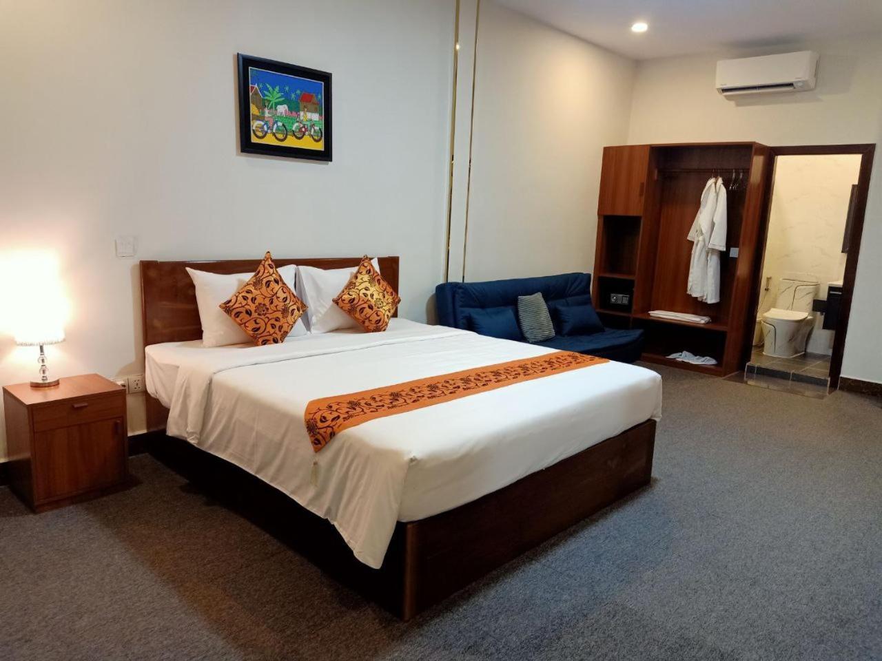 Nimith Hotel & Restaurant Phnom Penh Extérieur photo