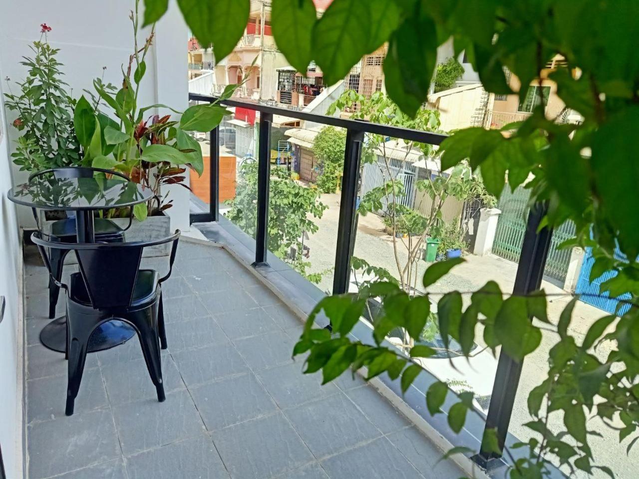 Nimith Hotel & Restaurant Phnom Penh Extérieur photo