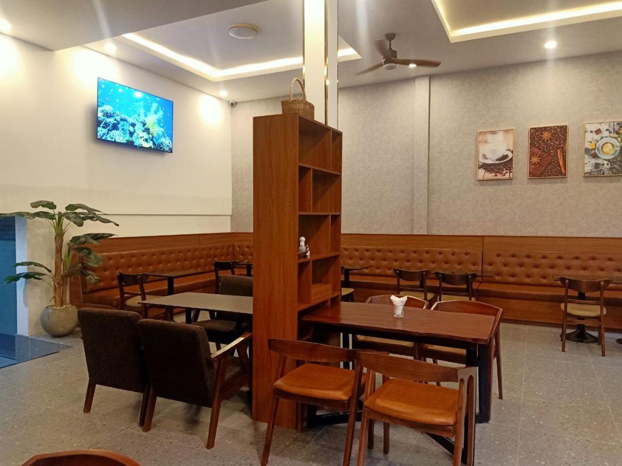 Nimith Hotel & Restaurant Phnom Penh Extérieur photo